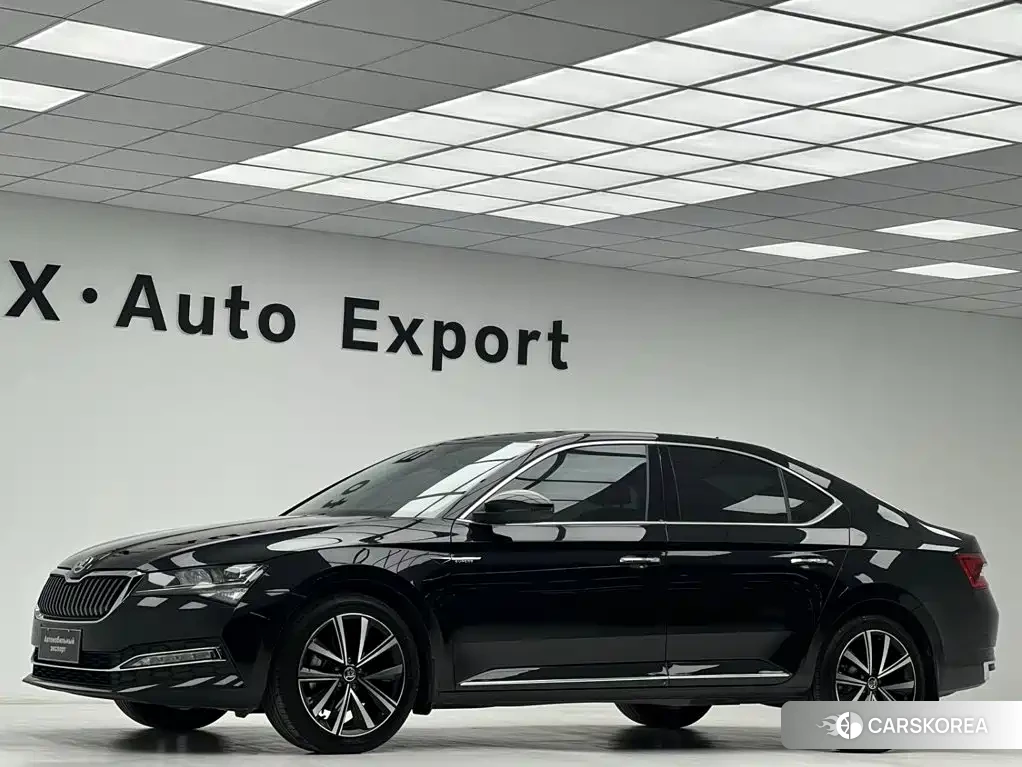 Skoda Superb id 4653775 из Китая 13