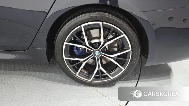 BMW 5 Series (G30) id 4687754 из Кореи 13
