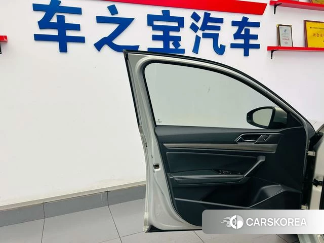 Volkswagen Lavida id 4272128 из Китая 13
