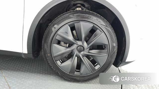 Tesla Model Y id 4783103 из Кореи 13