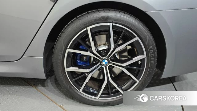 BMW 5 Series (G30) id 4243892 из Кореи 13