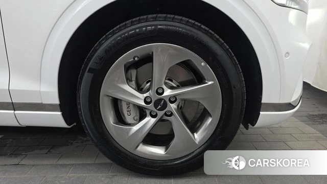 Genesis GV70 id 4578939 из Кореи 13