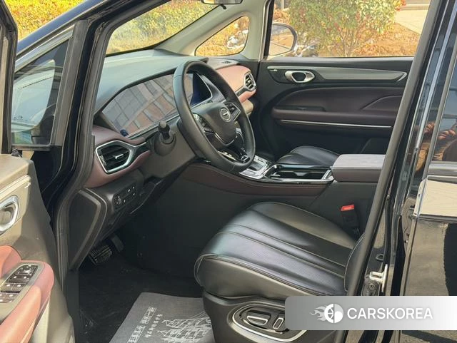 GAC Trumpchi Trumpchi M6 id 4209232 из Китая 13