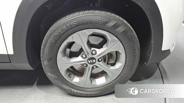 Kia Seltos id 4625389 из Кореи 13