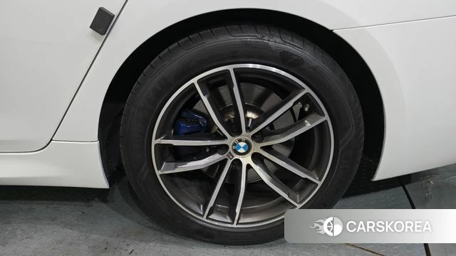 BMW 5 Series (G30) id 4618146 из Кореи 13