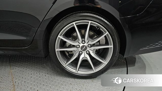 Genesis The New G70 id 4244441 из Кореи 13