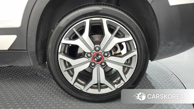 Kia Seltos id 4331295 из Кореи 13
