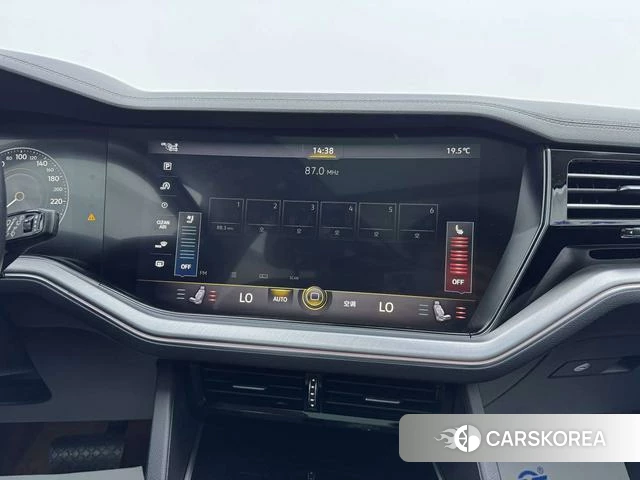 Volkswagen Touareg id 4271070 из Китая 13
