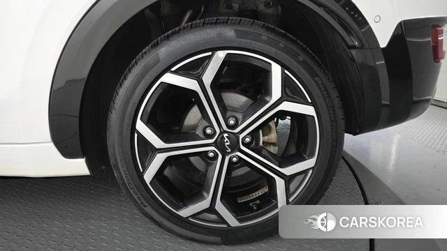 Kia Di Ol Nu Niro id 4880965 из Кореи 13