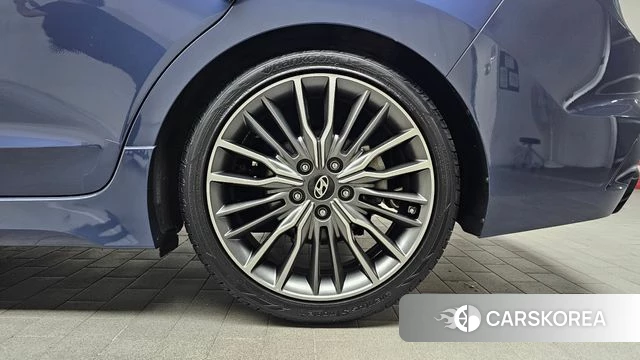 Hyundai Avante AD id 4246039 из Кореи 13