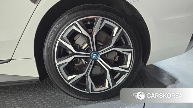 BMW i4 id 4524195 из Кореи 13