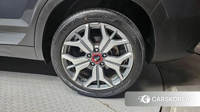 Kia Seltos id 4225019 из Кореи 13