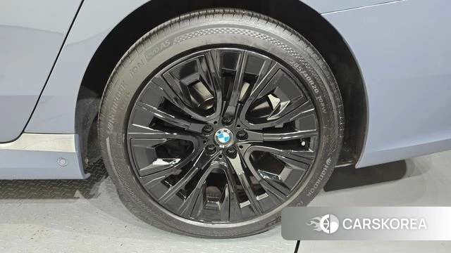 BMW 7 Series (G70) id 4506128 из Кореи 13