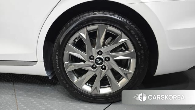 Hyundai The New Grandeur IG Hybrid id 4470655 из Кореи 13