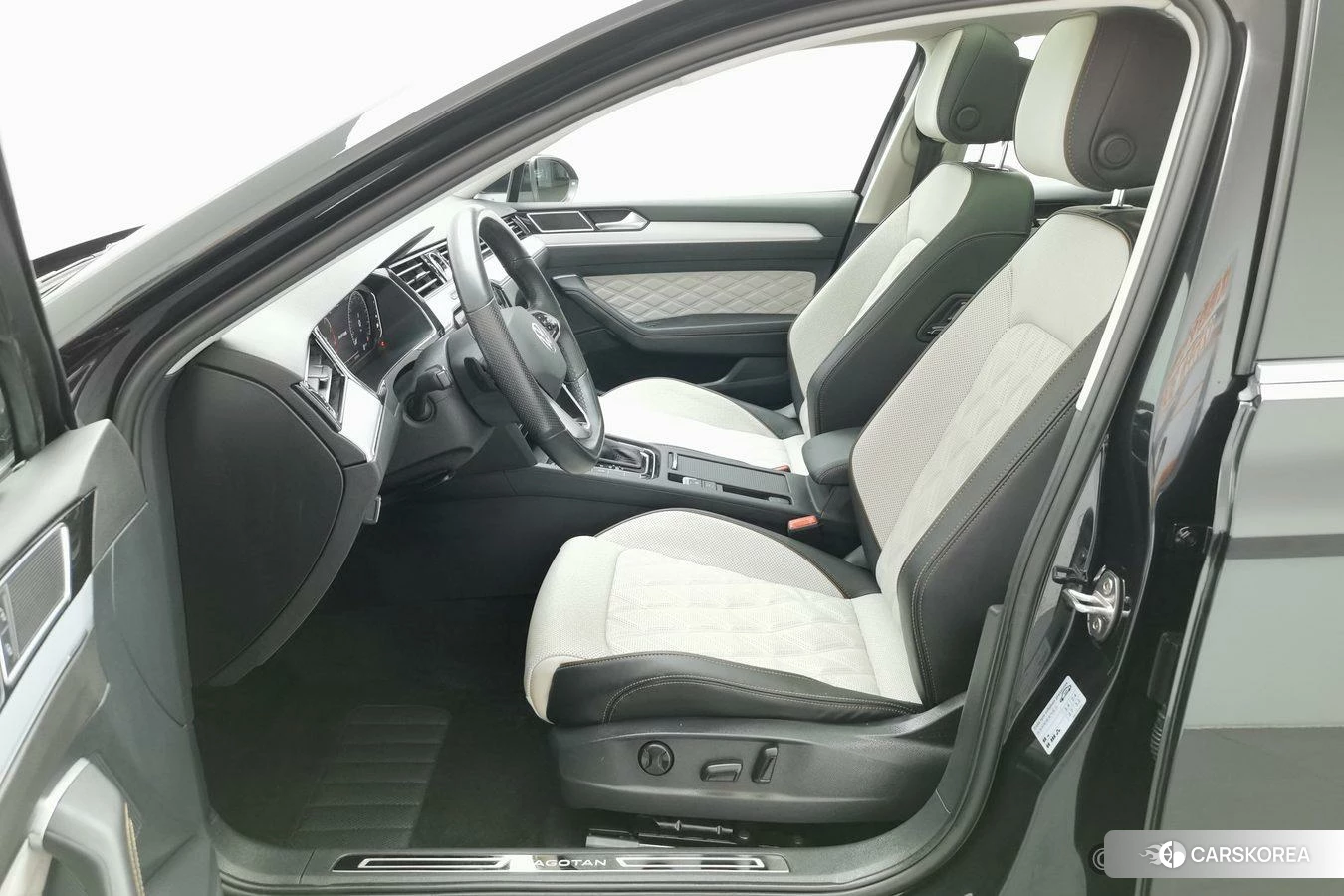 Volkswagen Magotan id 4454535 из Китая 13