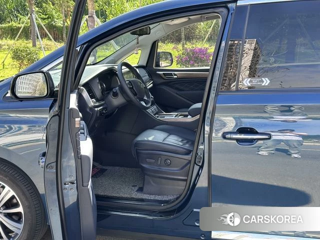 GAC Trumpchi Trumpchi M8 id 3869768 из Китая 13