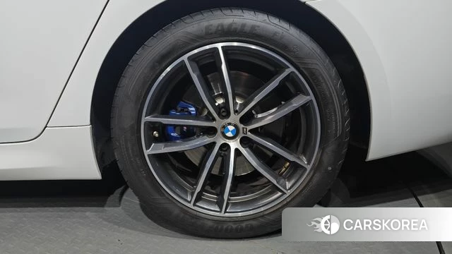 BMW 5 Series (G30) id 4303033 из Кореи 13