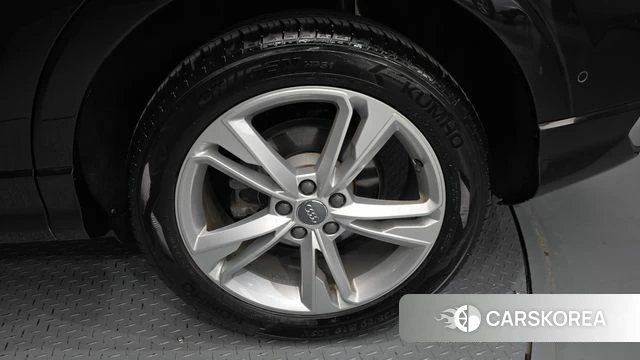 Audi Q3 (F3) id 4324827 из Кореи 13