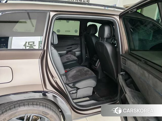 Volkswagen Tourang id 4393446 из Китая 13