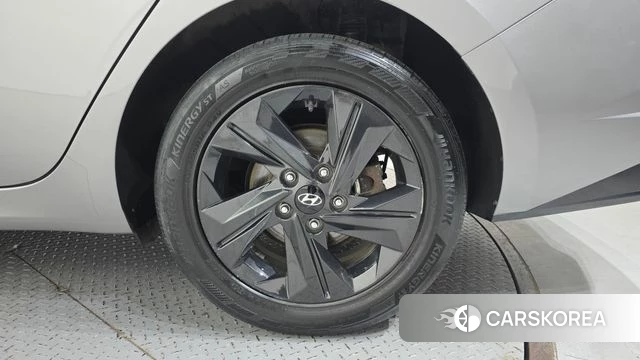 Hyundai Avante Hybrid (CN7) id 4232137 из Кореи 13