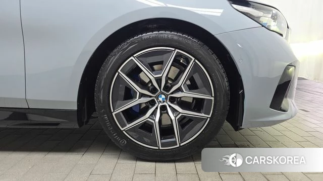 BMW 5 Series (G60) id 4505814 из Кореи 13