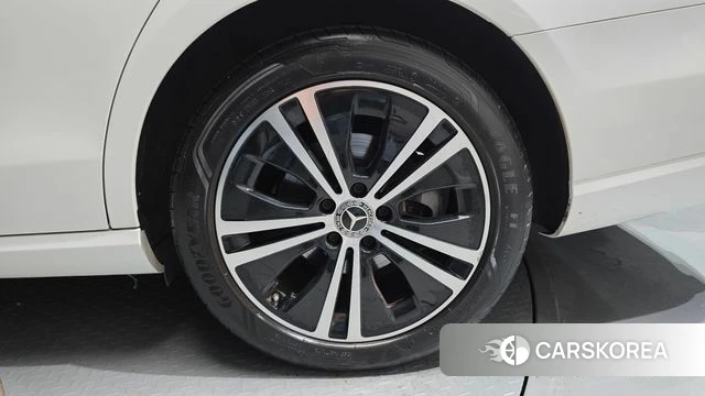 Mercedes-Benz E-Class W213 id 4715955 из Кореи 13