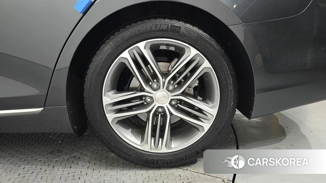 Hyundai Grandeur IG id 4356612 из Кореи 13