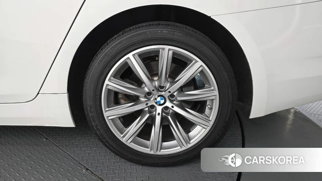 BMW 5 Series (G30) id 4742139 из Кореи 13