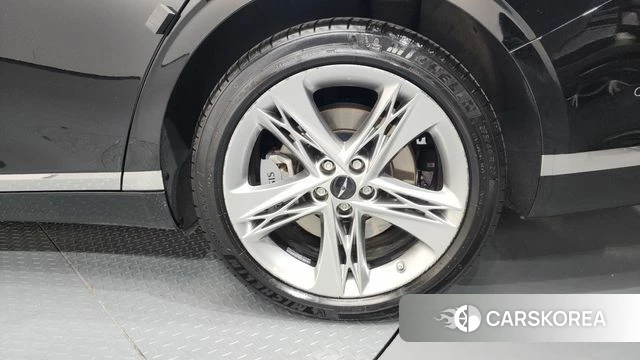 Genesis G90 (RS4) id 4195088 из Кореи 13