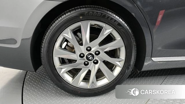 Hyundai The New Grandeur IG Hybrid id 4350932 из Кореи 13