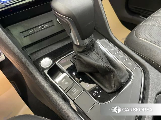 Volkswagen Tiguan L id 4348782 из Китая 13