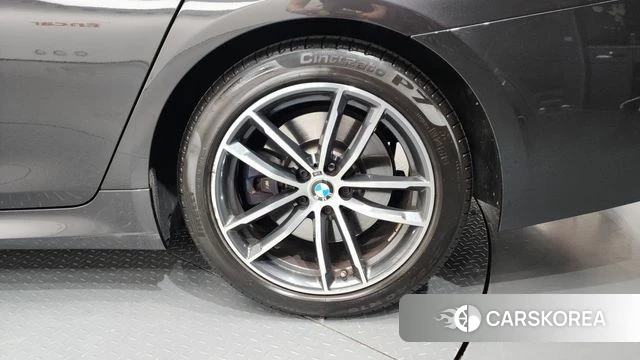 BMW 5 Series (G30) id 4500101 из Кореи 13