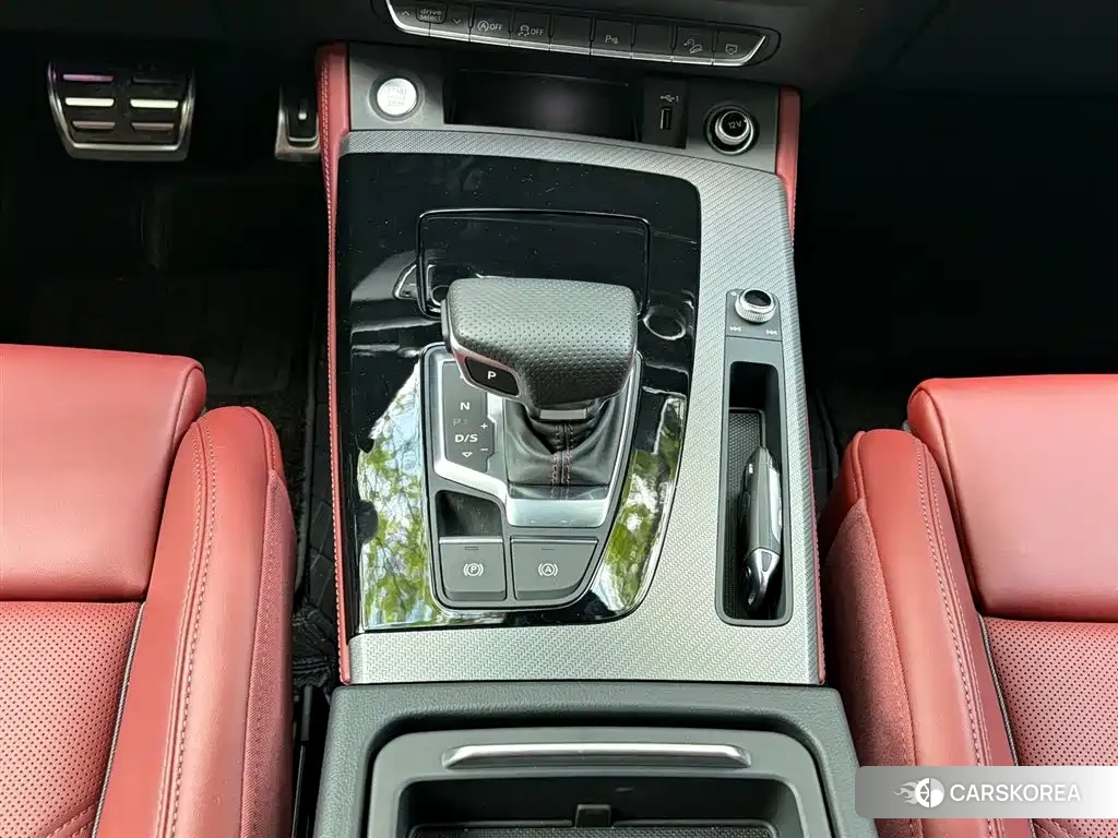 Audi Q5L id 4545691 из Китая 13