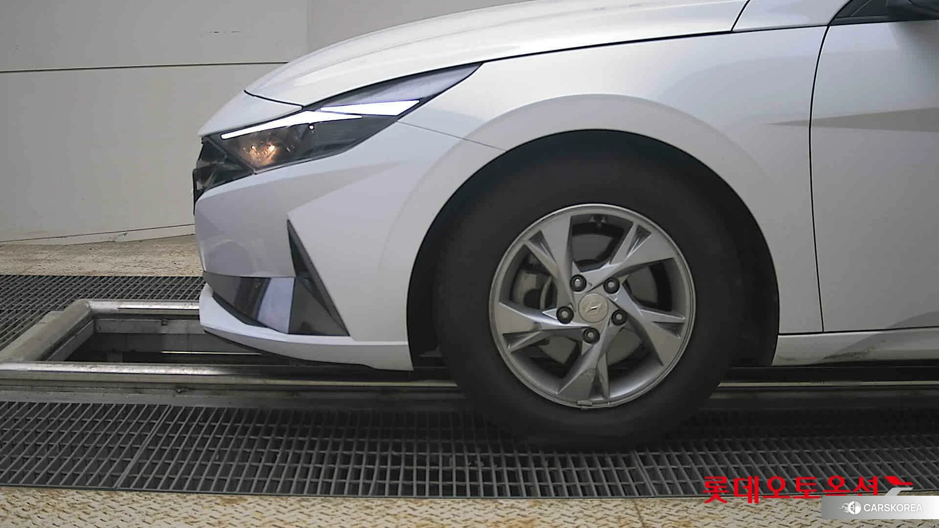 Hyundai Avante id 4289373 из Кореи 13