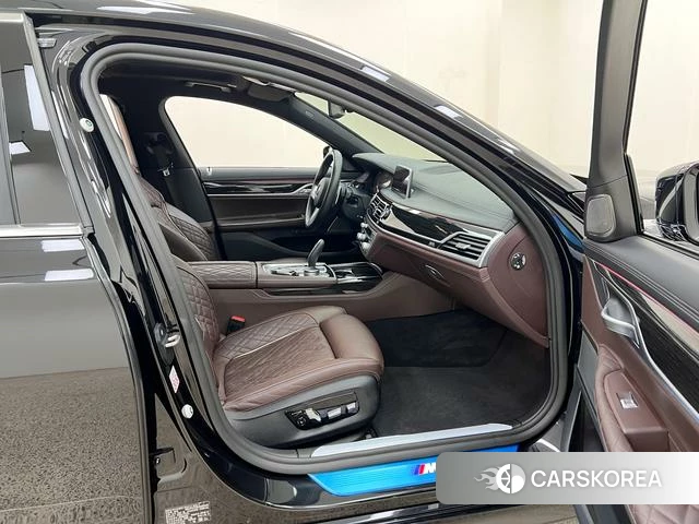 BMW 7 series id 3902341 из Китая 13
