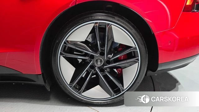 Audi RS e-Tron GT id 4415596 из Кореи 13