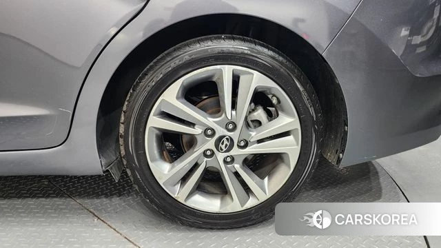 Hyundai Avante AD id 4582075 из Кореи 13