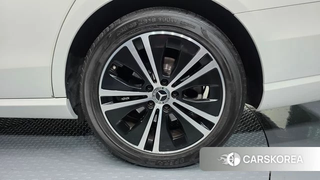 Mercedes-Benz E-Class W213 id 4651771 из Кореи 13