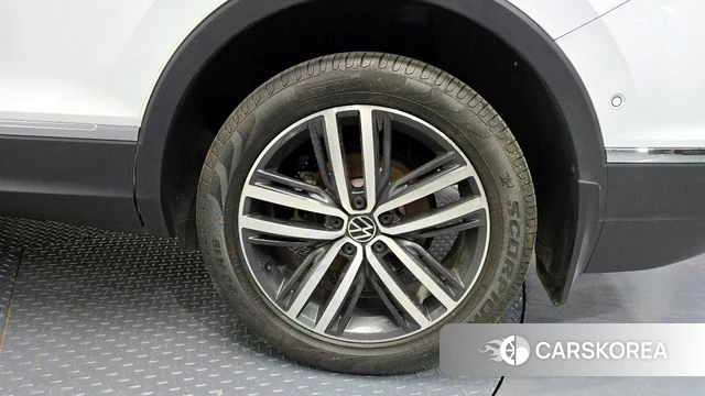 Volkswagen Tiguan Allspace id 4354970 из Кореи 13