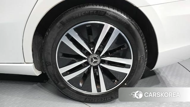 Mercedes-Benz A-Class W177 id 4250188 из Кореи 13