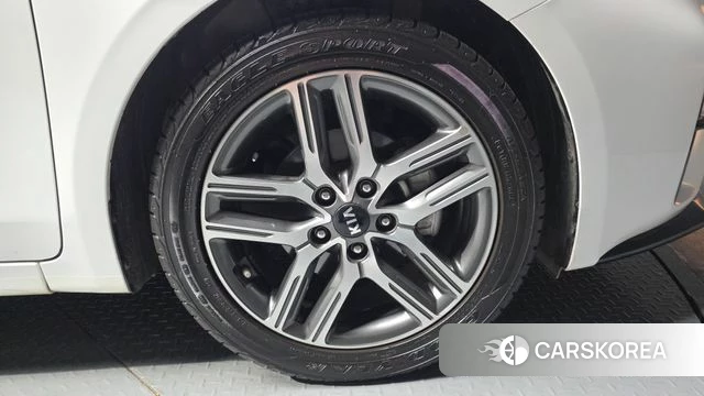 Kia Come New K3 id 4677868 из Кореи 13
