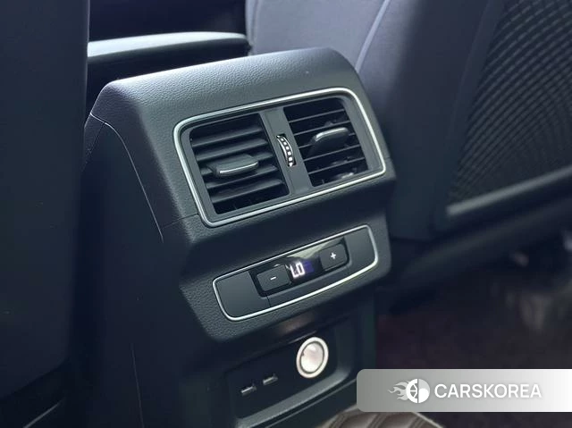 Audi Q5L id 4258868 из Китая 13
