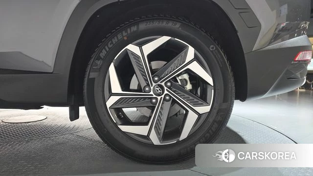 Hyundai Tucson (NX4) id 4428903 из Кореи 13