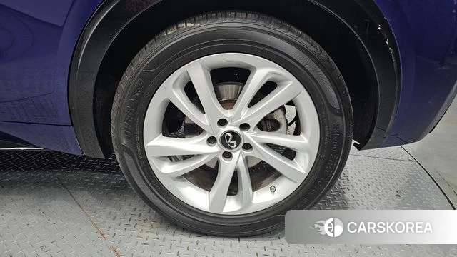 Infiniti Q30 id 4285716 из Кореи 13