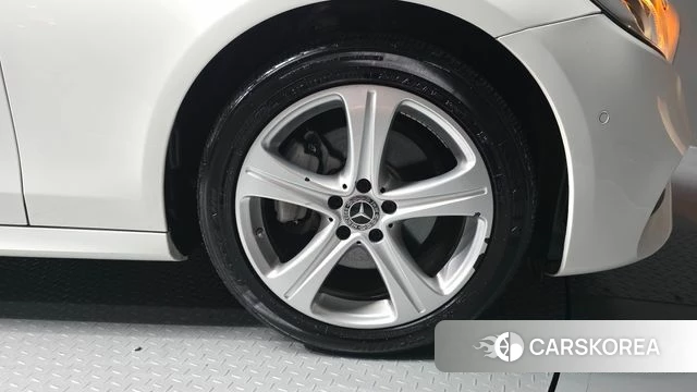 Mercedes-Benz E-Class W213 id 4781216 из Кореи 12
