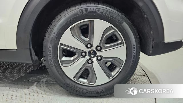 Kia Niro id 4765518 из Кореи 13