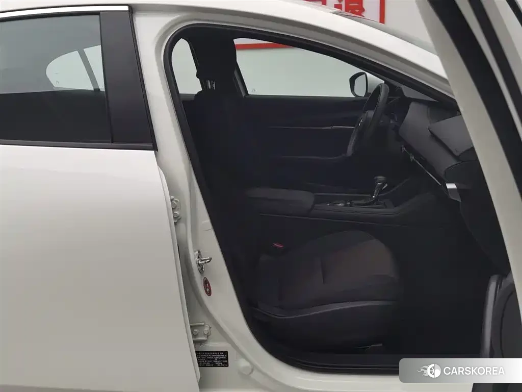 Mazda 3 id 4546343 из Китая 13