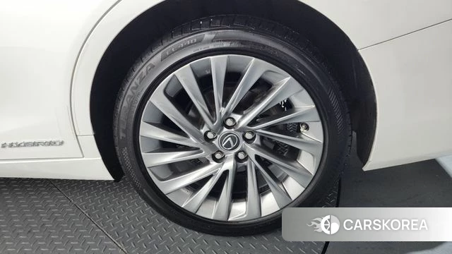 Lexus ES300h 7th generation id 4561549 из Кореи 13