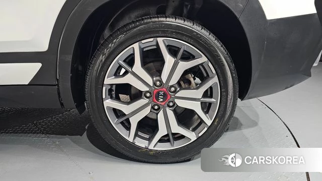 Kia Seltos id 4693034 из Кореи 13