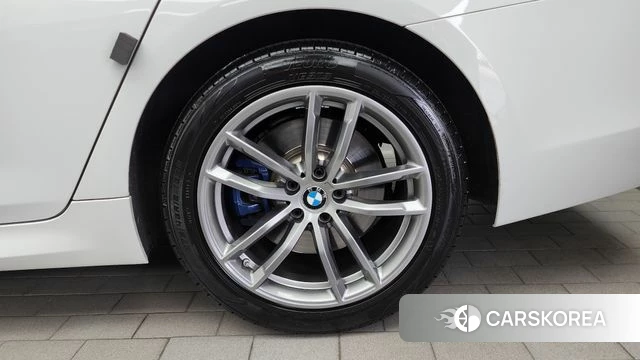 BMW 5 Series (G30) id 4543793 из Кореи 13